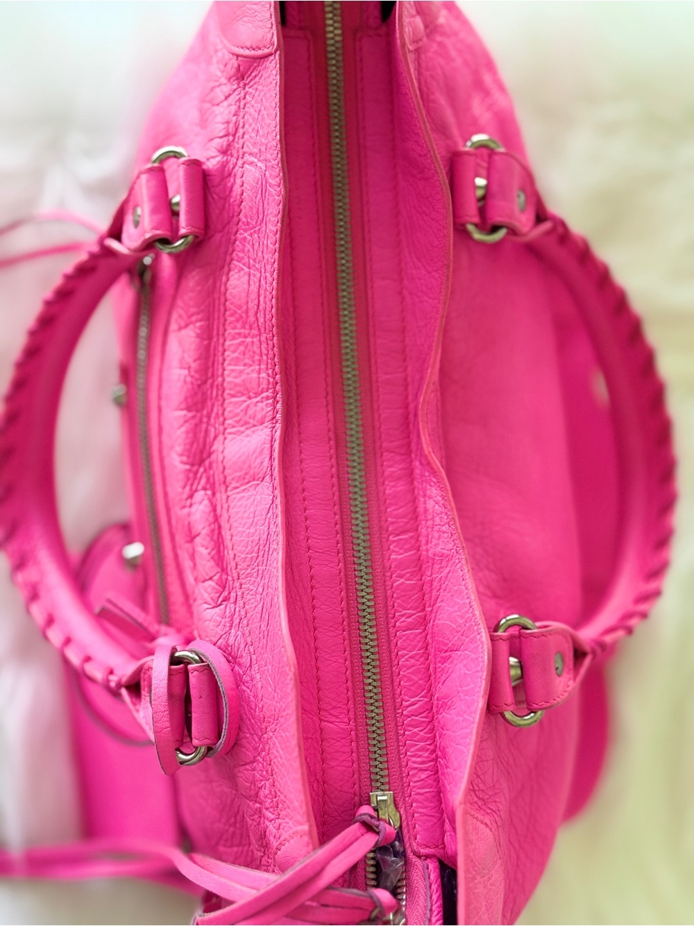 BALENCIAGA CITY BAG BARBIE PINK W/STRAP & MIRROR MOTO BAG MEDIUM ROSE FLUO NEON - Picture 5 of 15